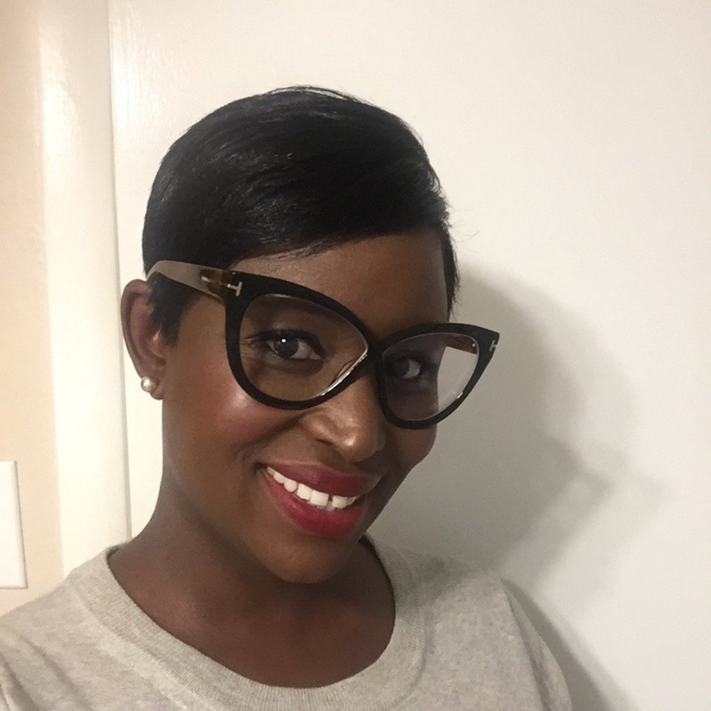 Meet your Posher, Deshannon